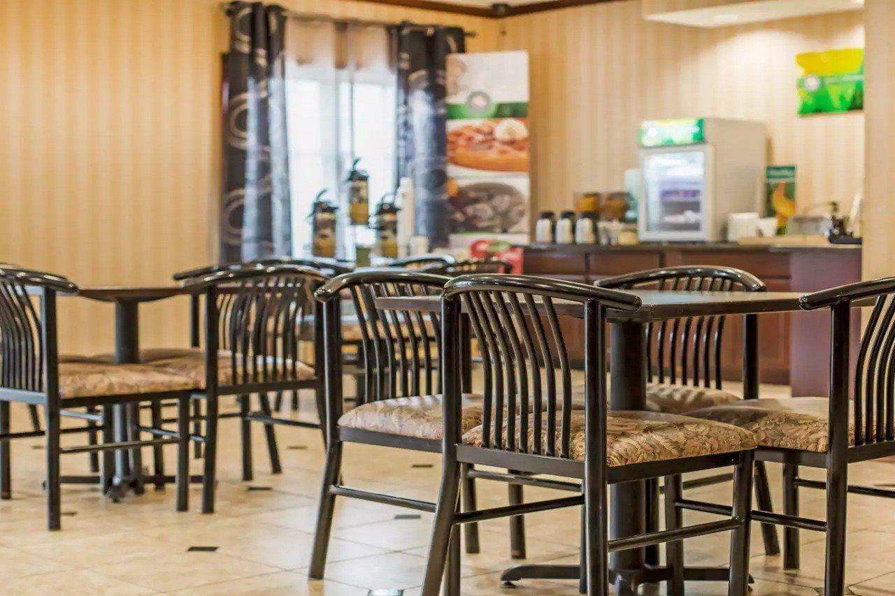 Econo Lodge Glens Falls - Lake George Exterior foto