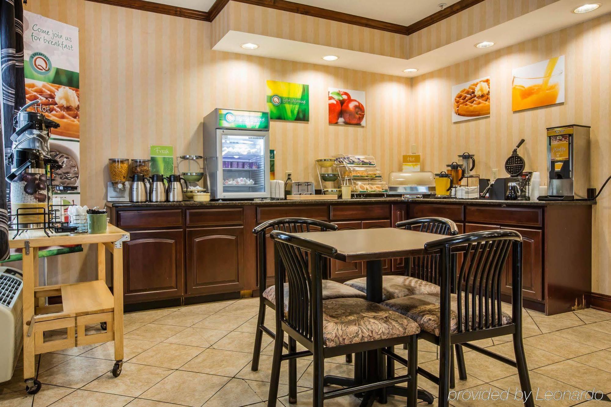 Econo Lodge Glens Falls - Lake George Exterior foto