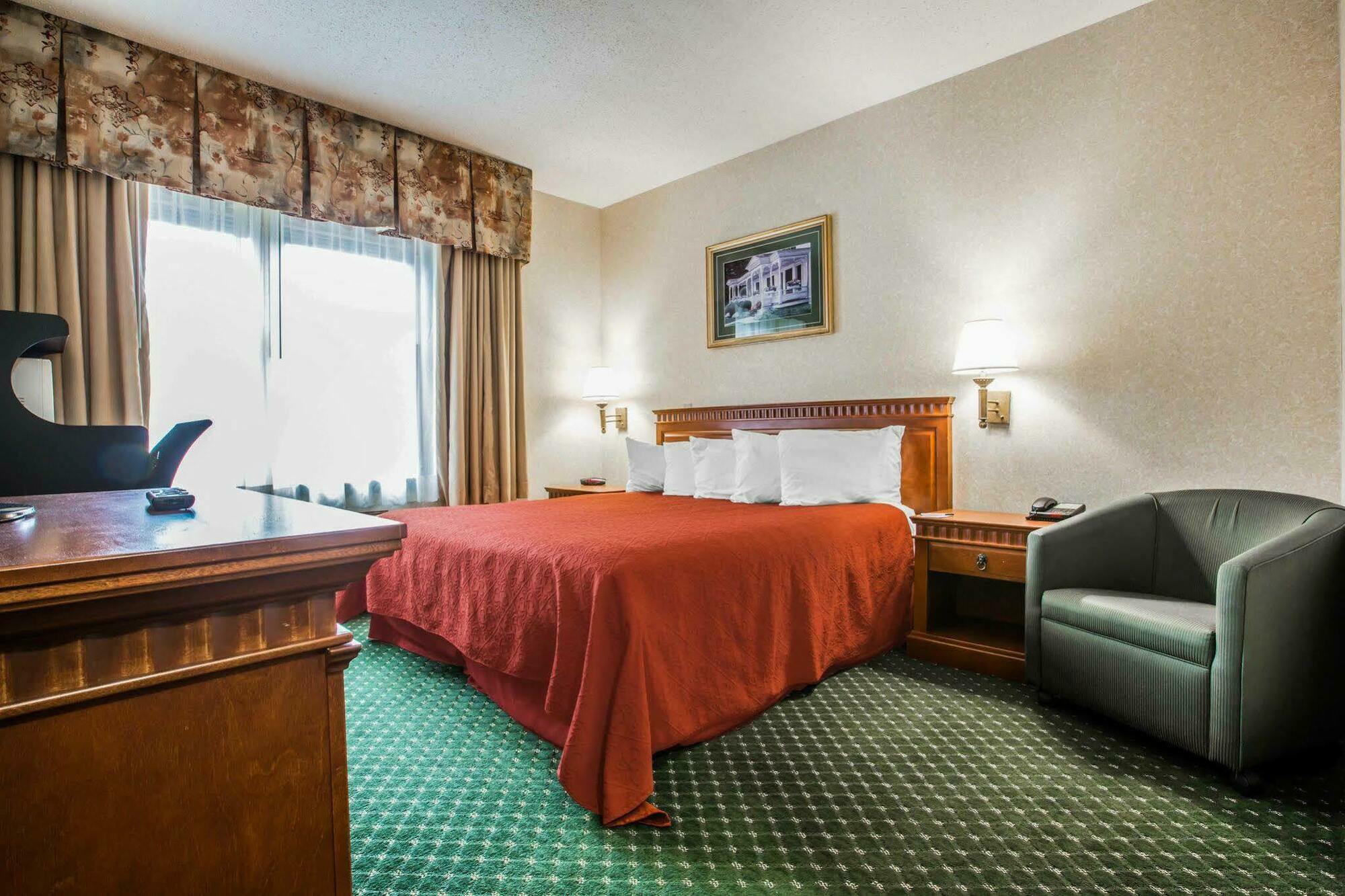 Econo Lodge Glens Falls - Lake George Exterior foto